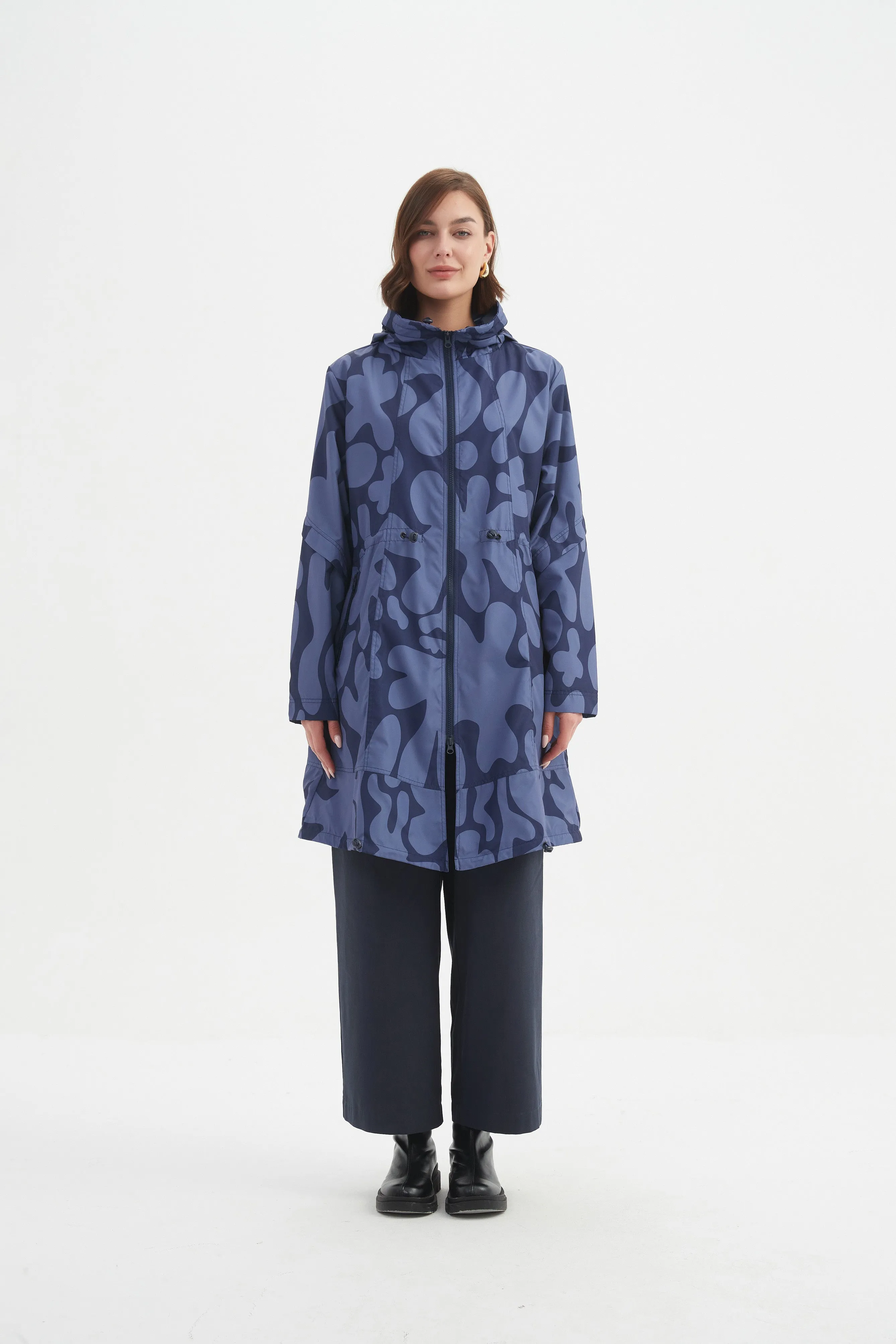 ADJUSTABLE WAIST PRINT PARKA