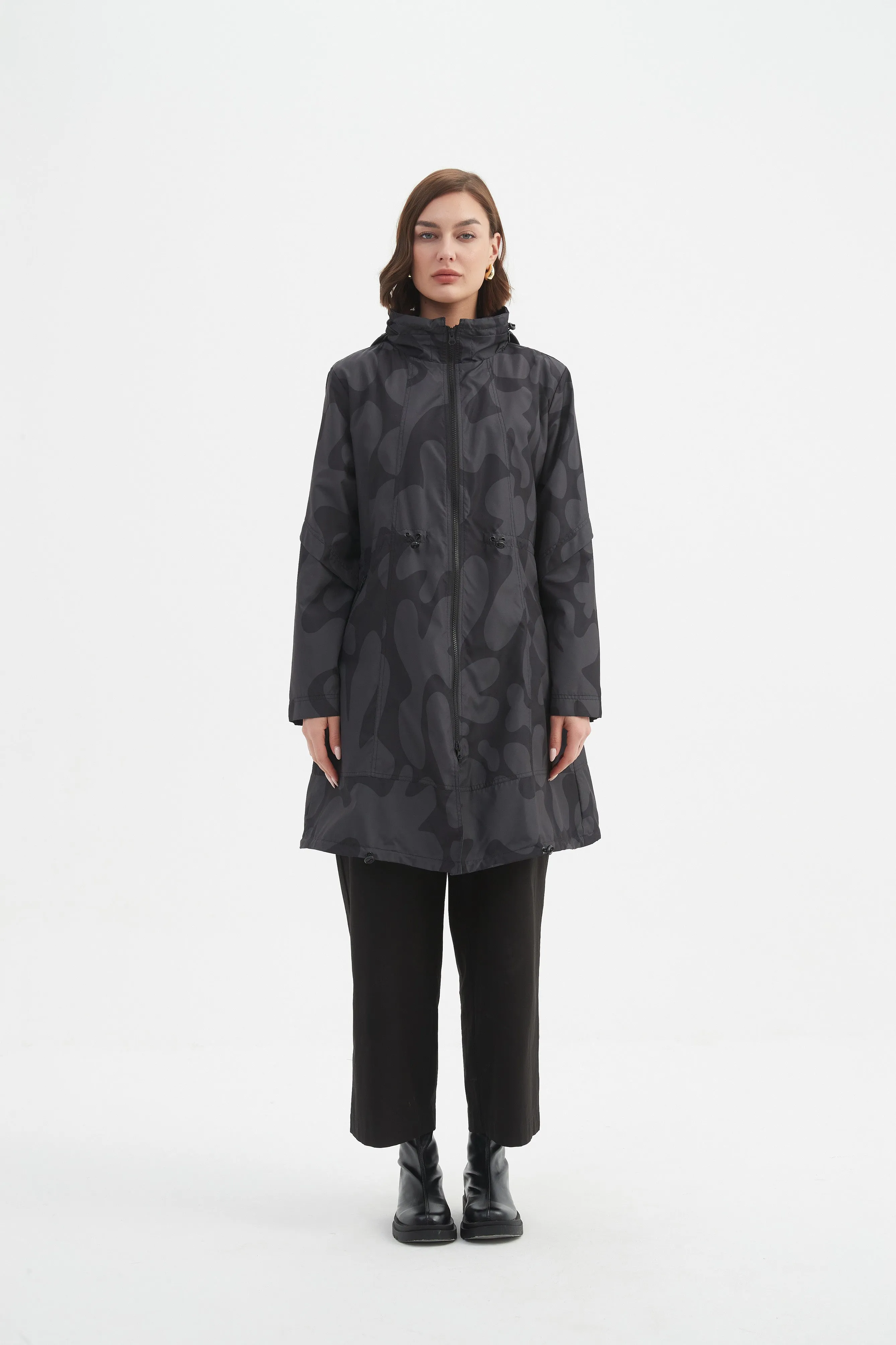 ADJUSTABLE WAIST PRINT PARKA