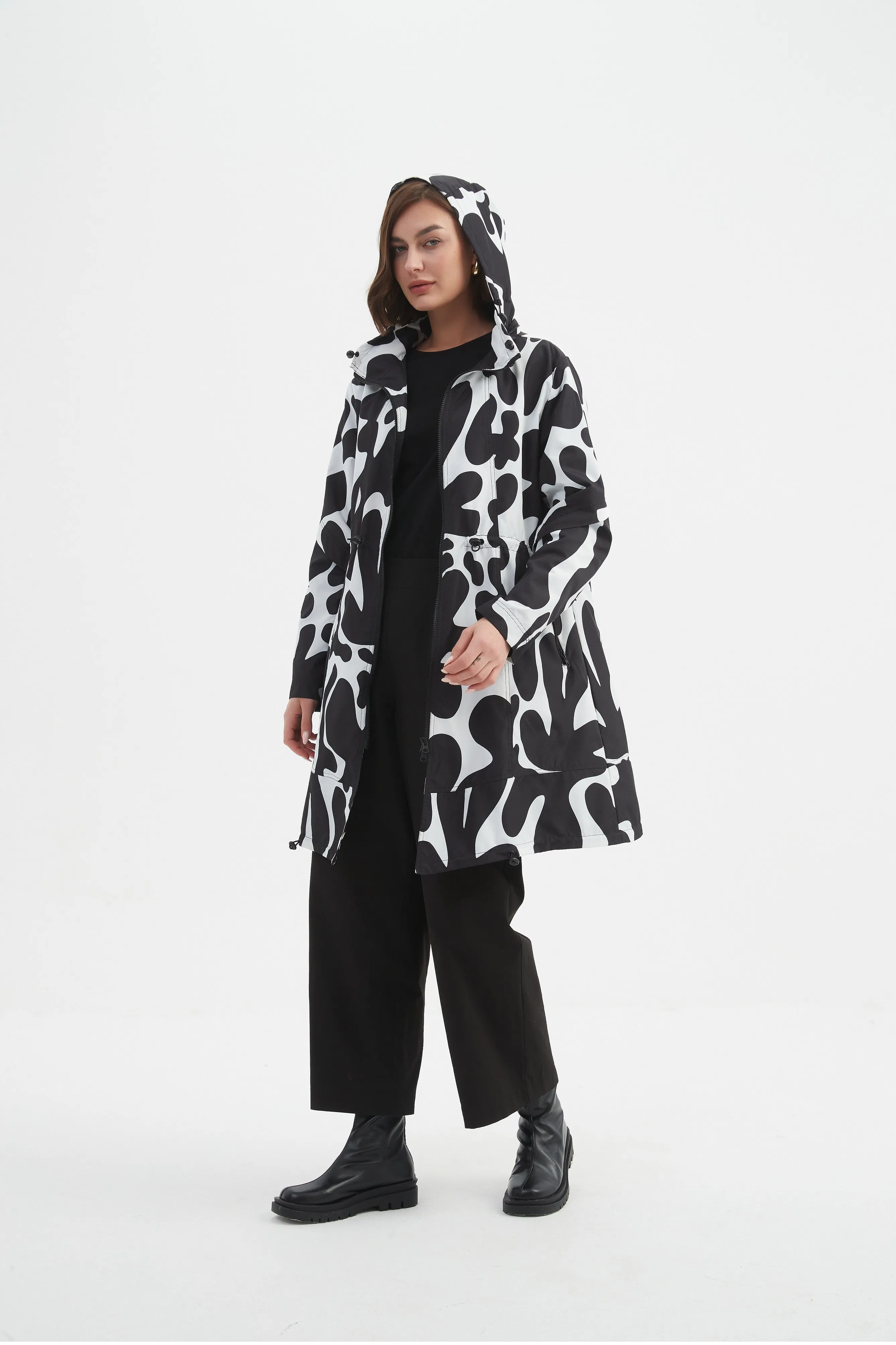 ADJUSTABLE WAIST PRINT PARKA