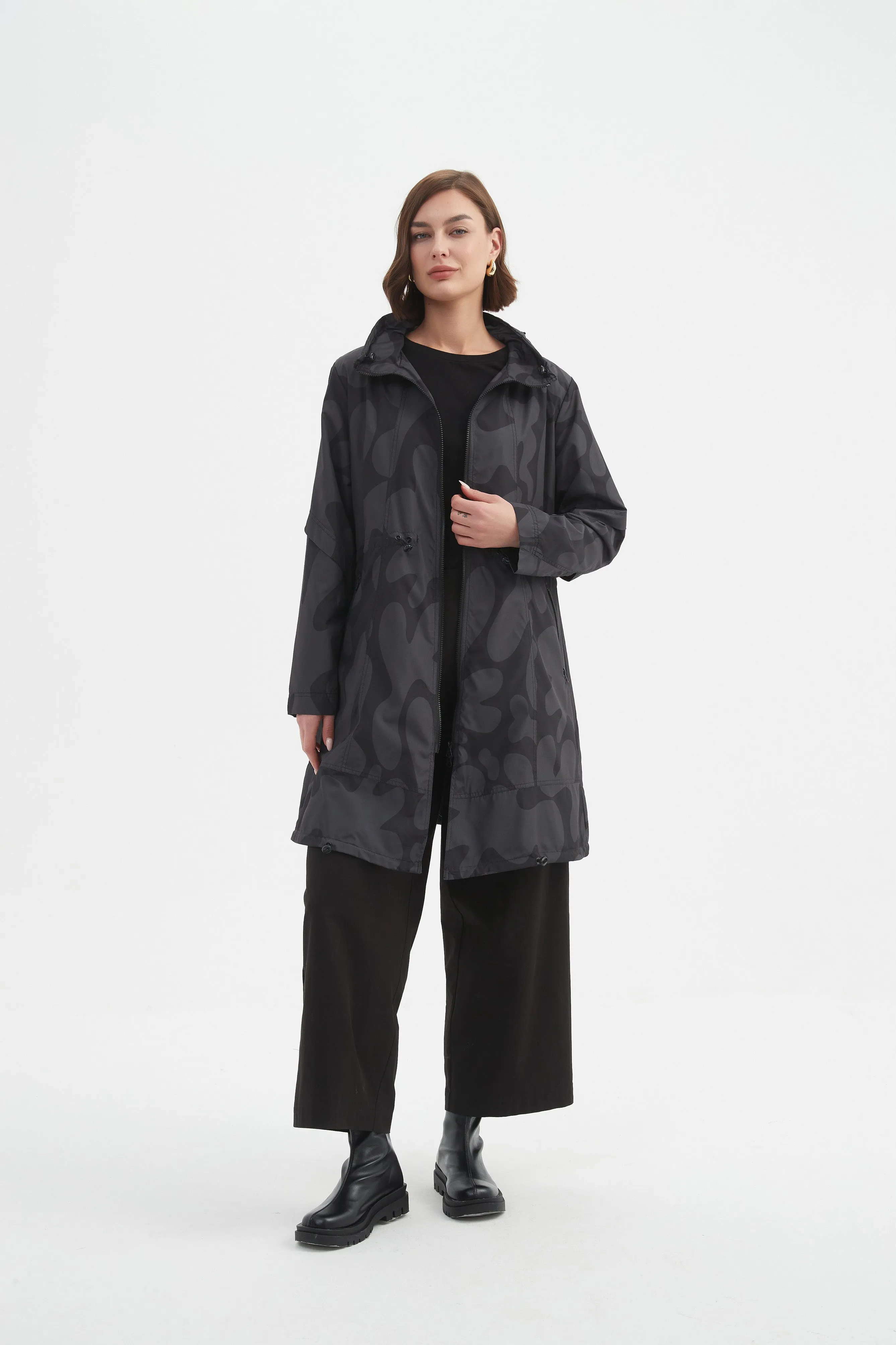 ADJUSTABLE WAIST PRINT PARKA