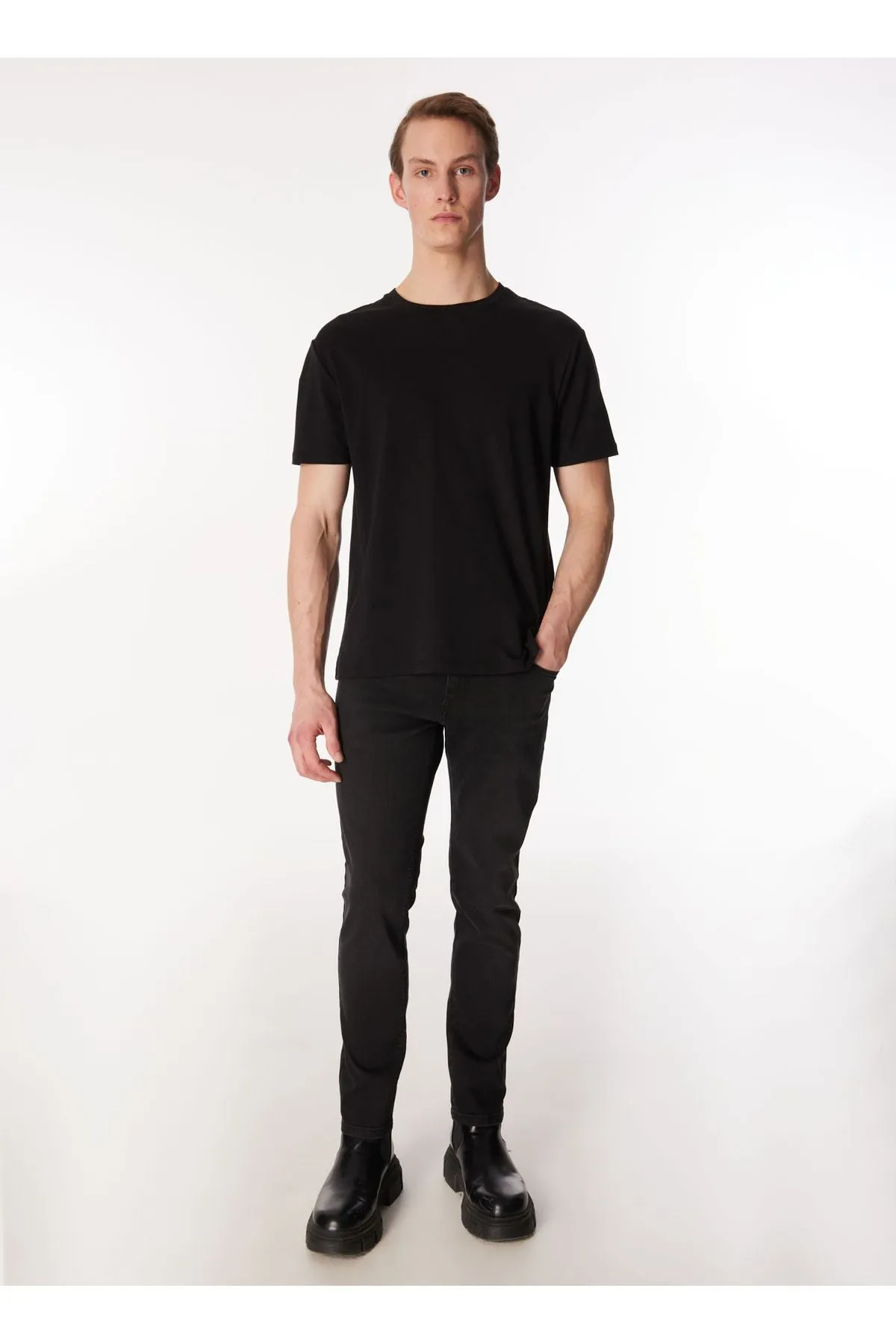Altınyıldız Classics Bicycle Collar Black Men T-Shirt 4C4800000012