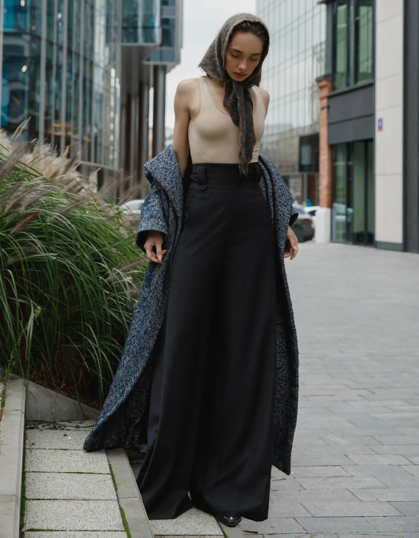 Black High-Waisted Palazzo