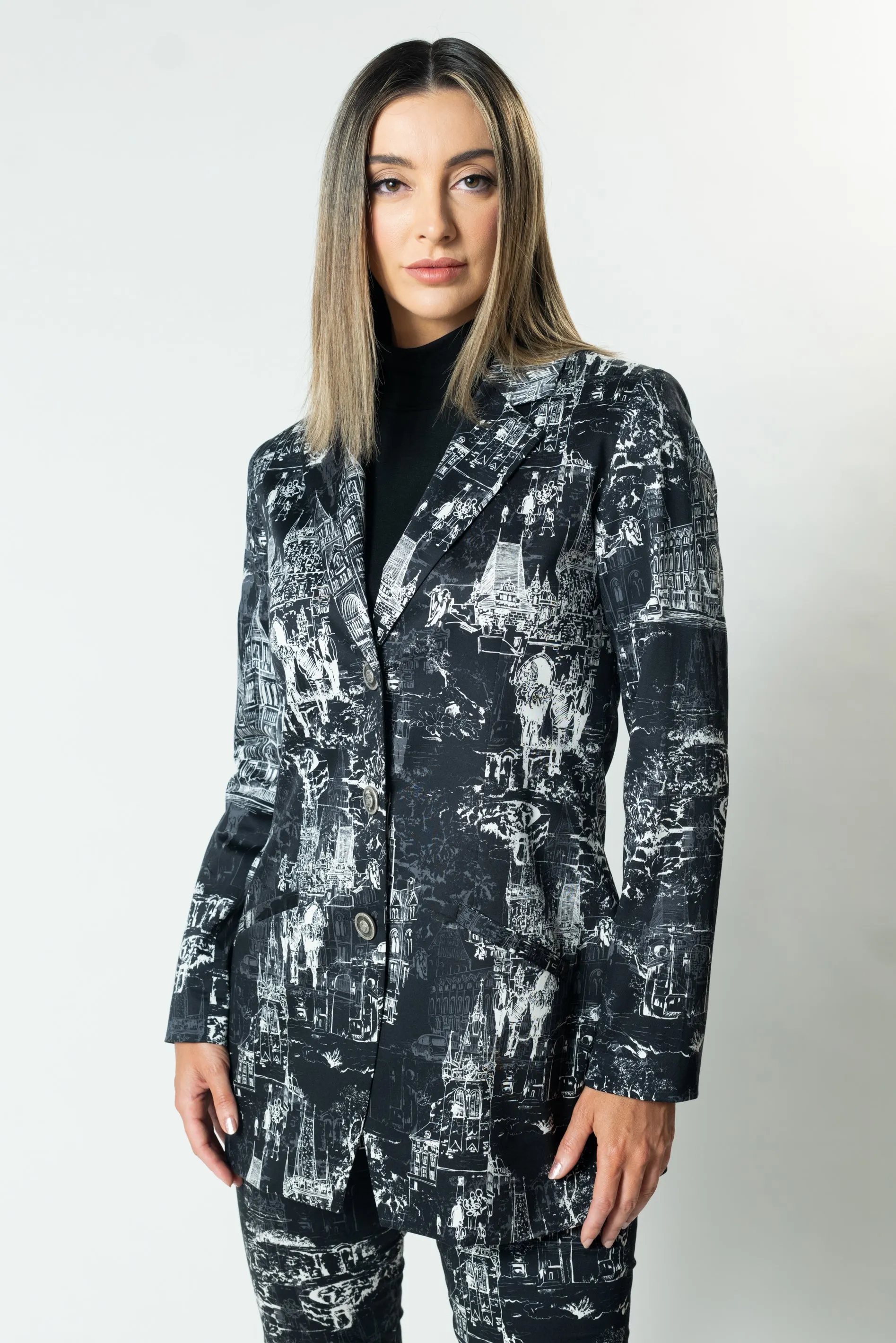 CITYSCAPE Classic Long-Line Blazer