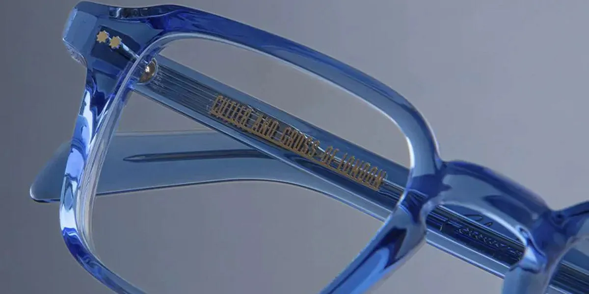 Cutler and Gross®  GR07