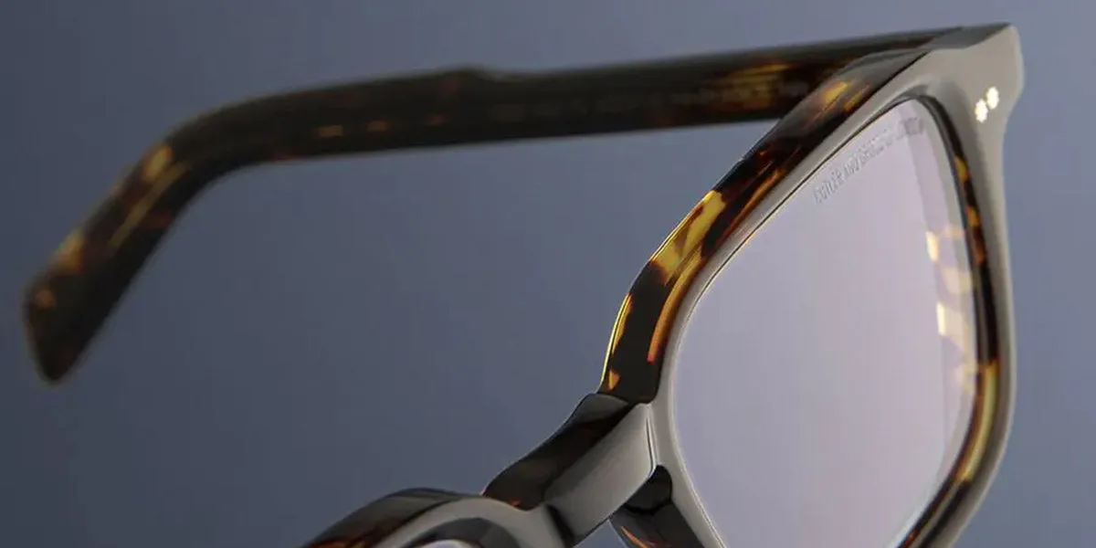 Cutler and Gross®  GR07