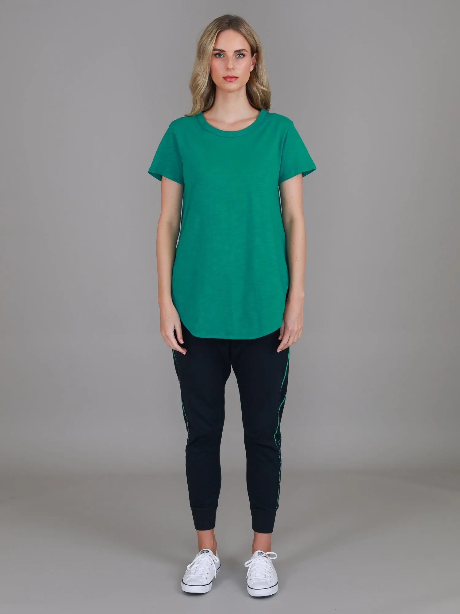 Elwood Curved Hem T Shirt