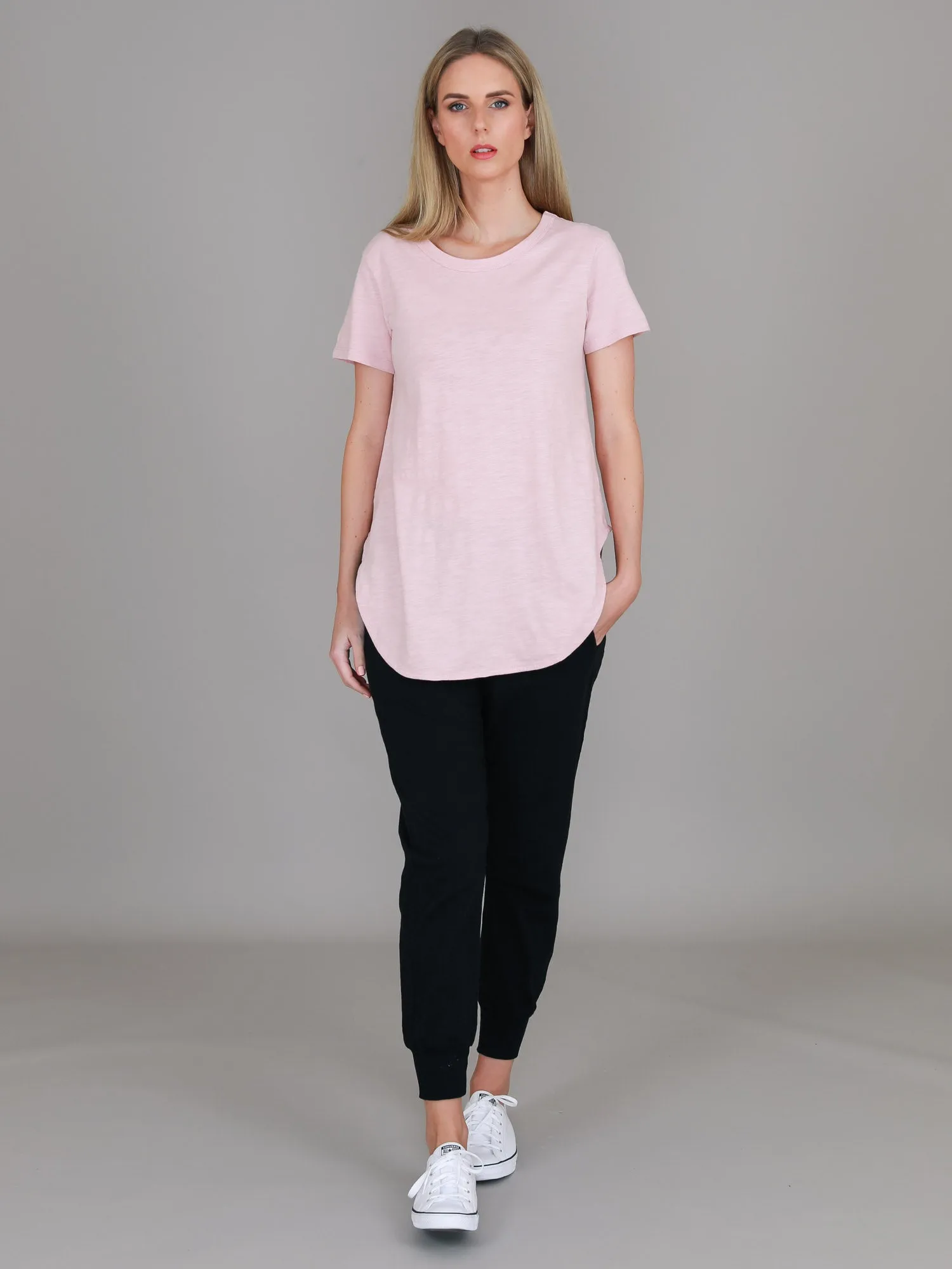 Elwood Curved Hem T Shirt