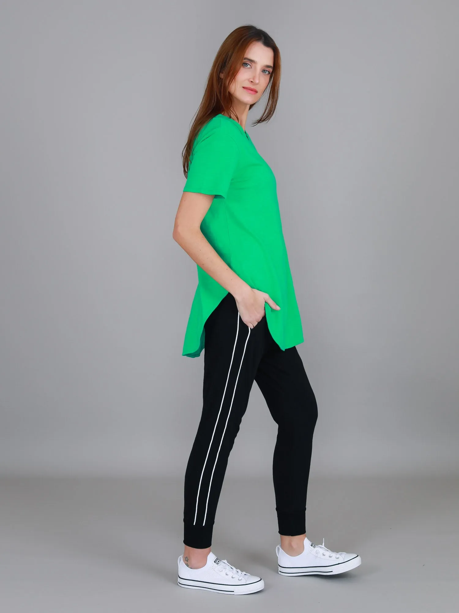 Elwood Curved Hem T Shirt
