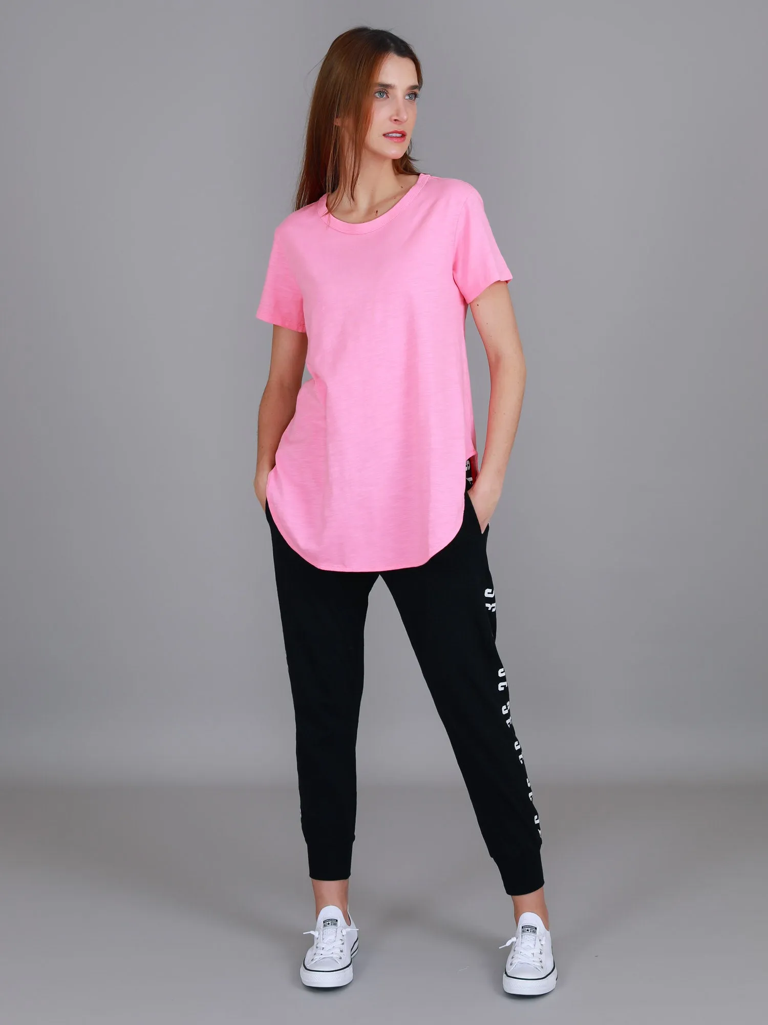 Elwood Curved Hem T Shirt