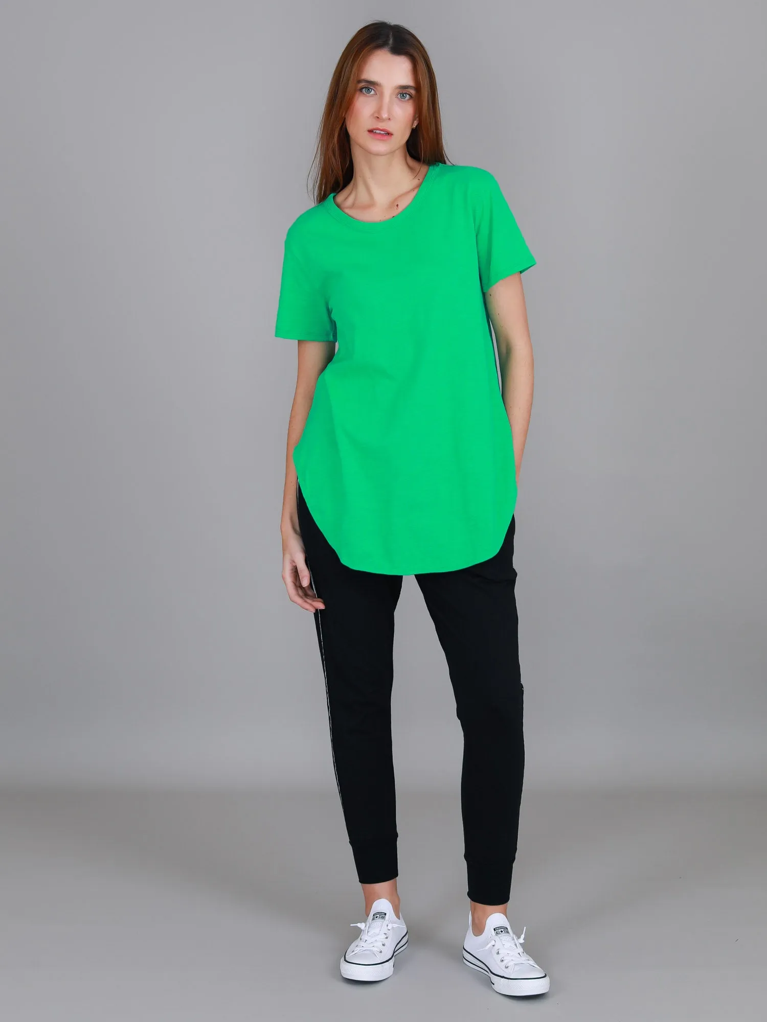 Elwood Curved Hem T Shirt