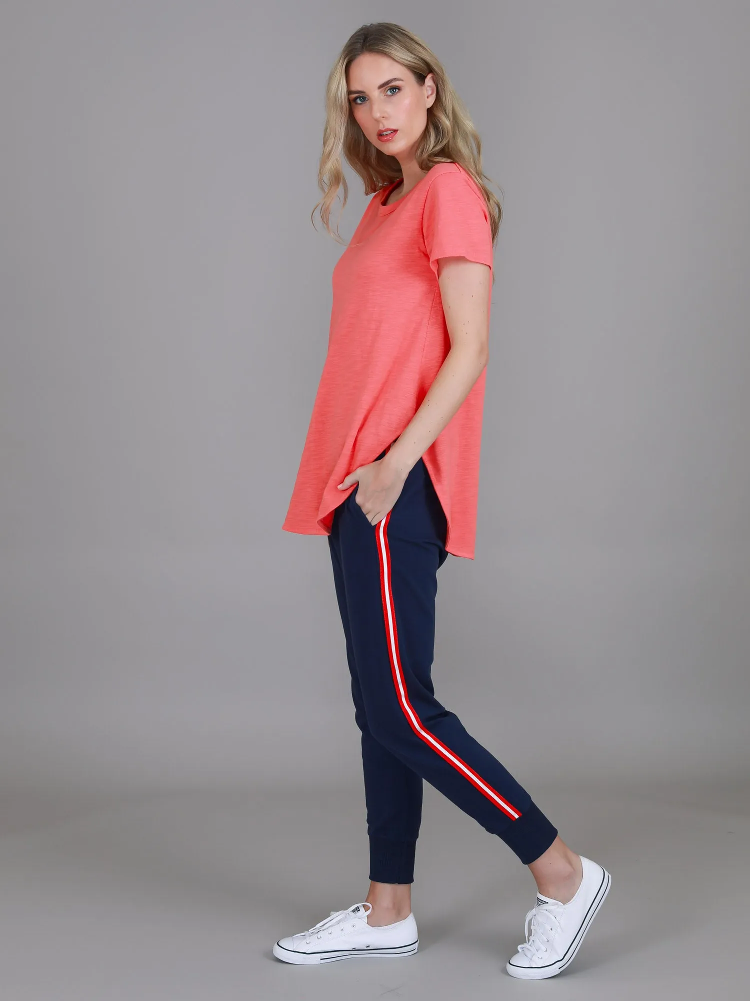 Elwood Curved Hem T Shirt