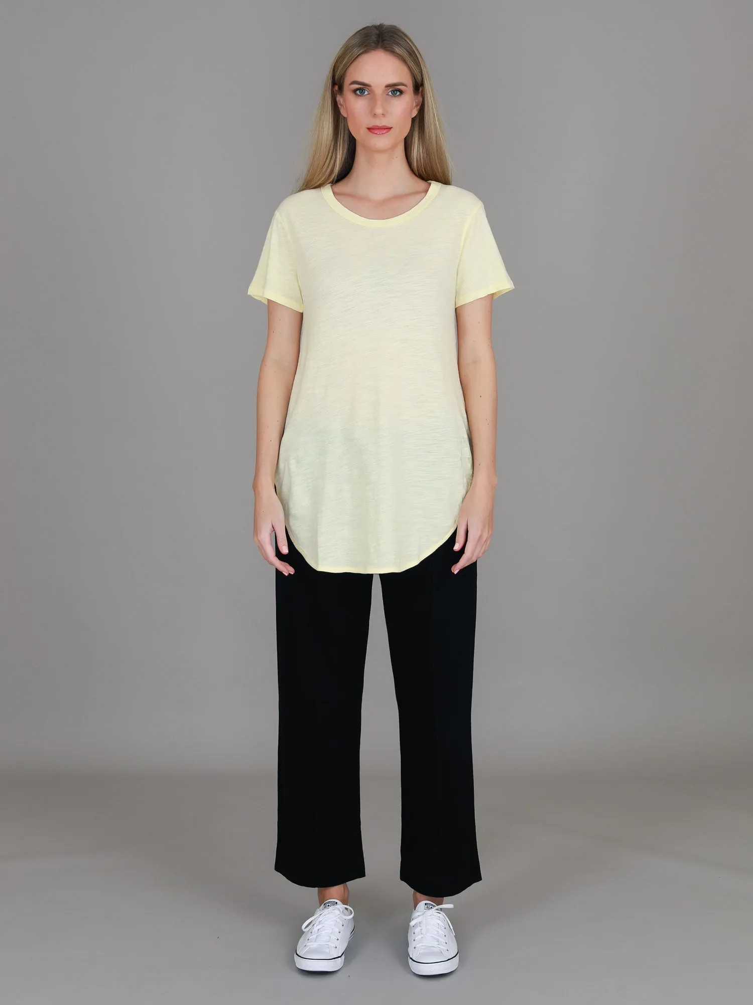 Elwood Curved Hem T Shirt
