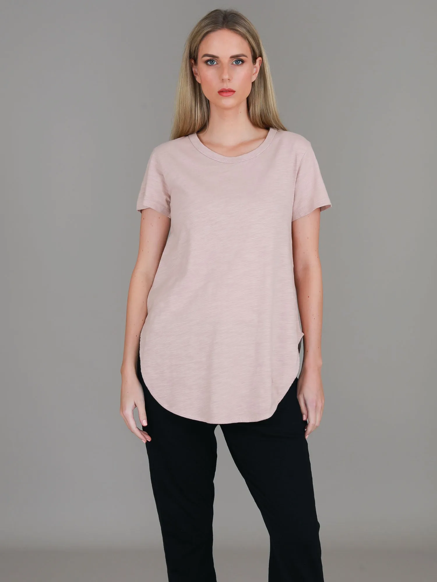 Elwood Curved Hem T Shirt