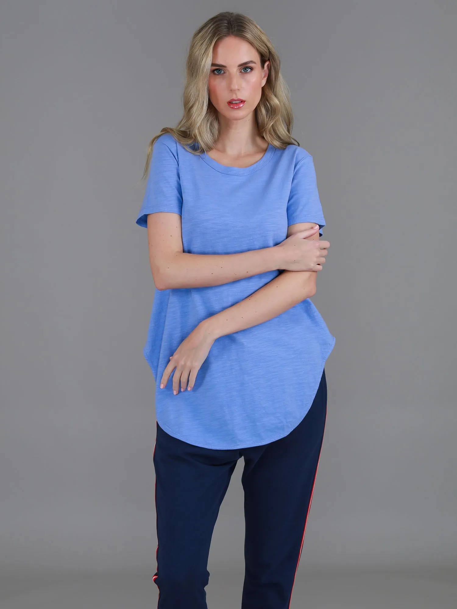 Elwood Curved Hem T Shirt