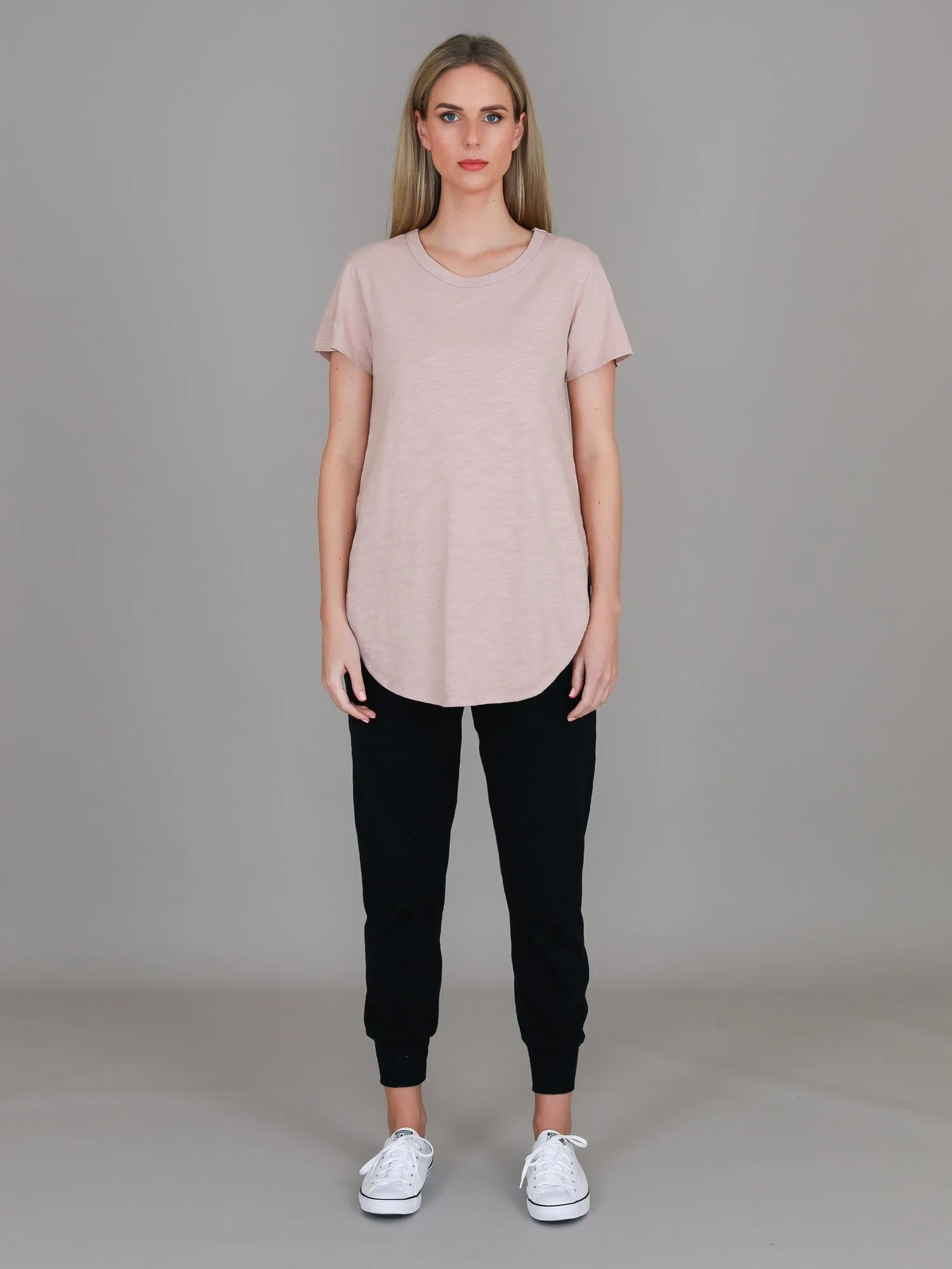 Elwood Curved Hem T Shirt