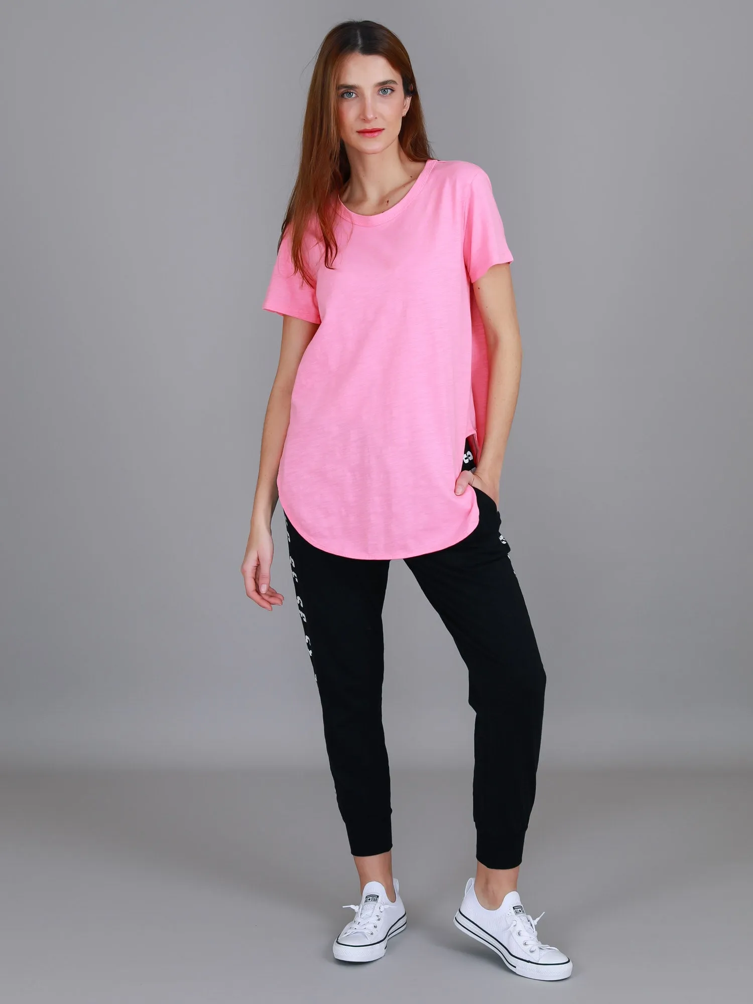 Elwood Curved Hem T Shirt