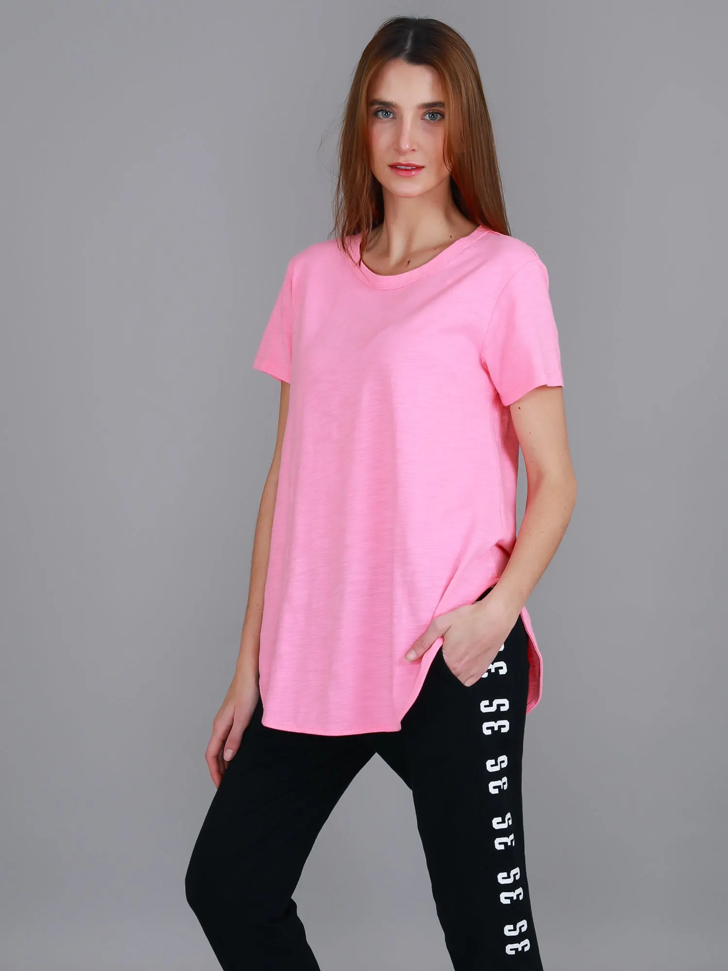 Elwood Curved Hem T Shirt