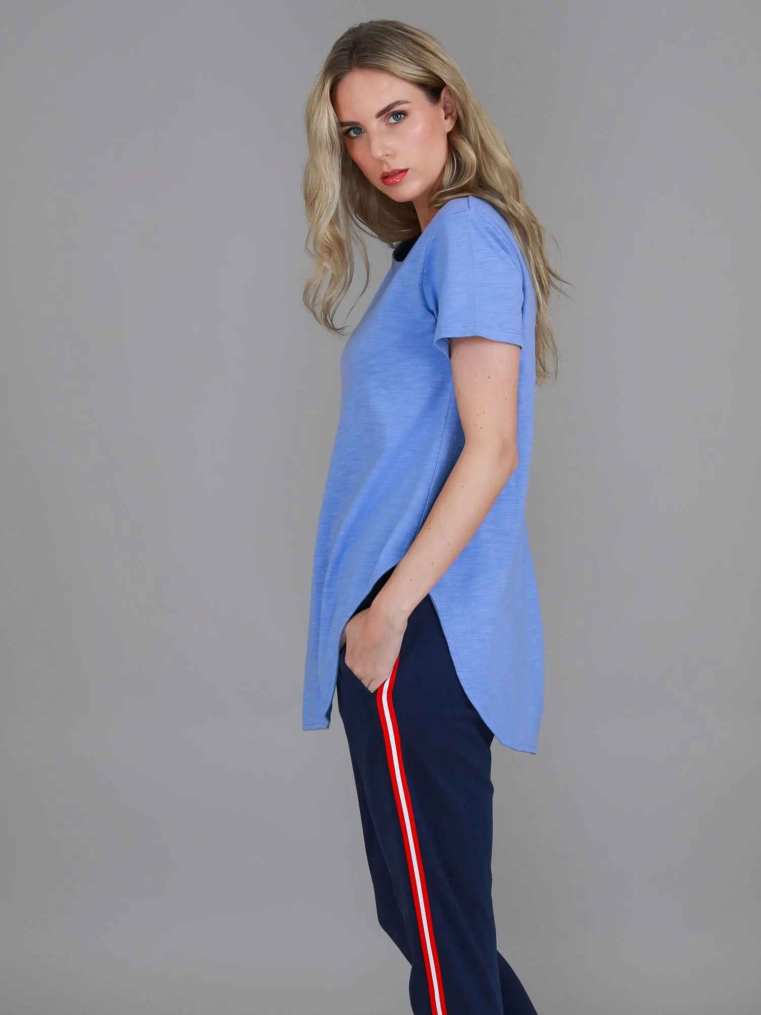 Elwood Curved Hem T Shirt