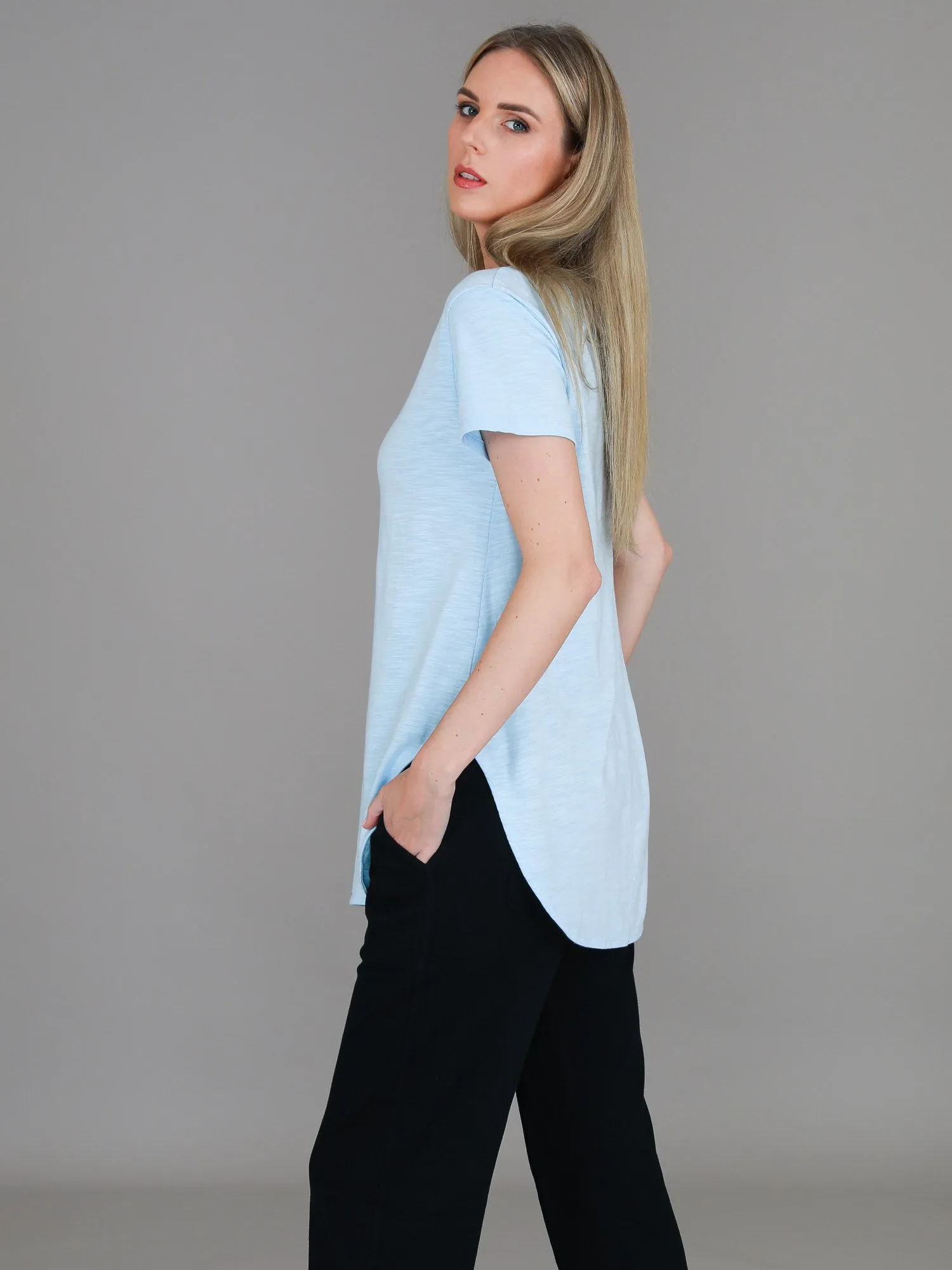 Elwood Curved Hem T Shirt
