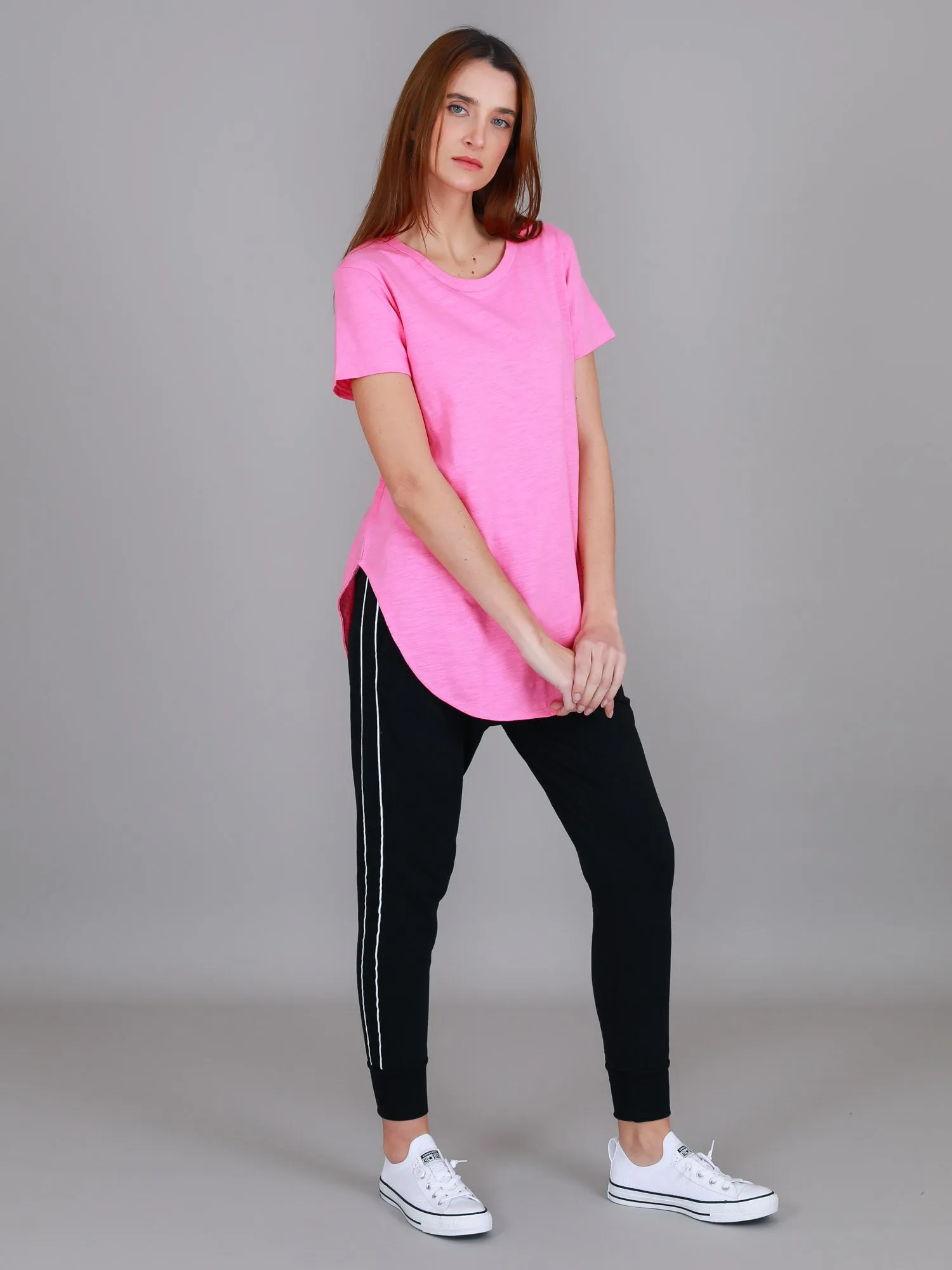 Elwood Curved Hem T Shirt