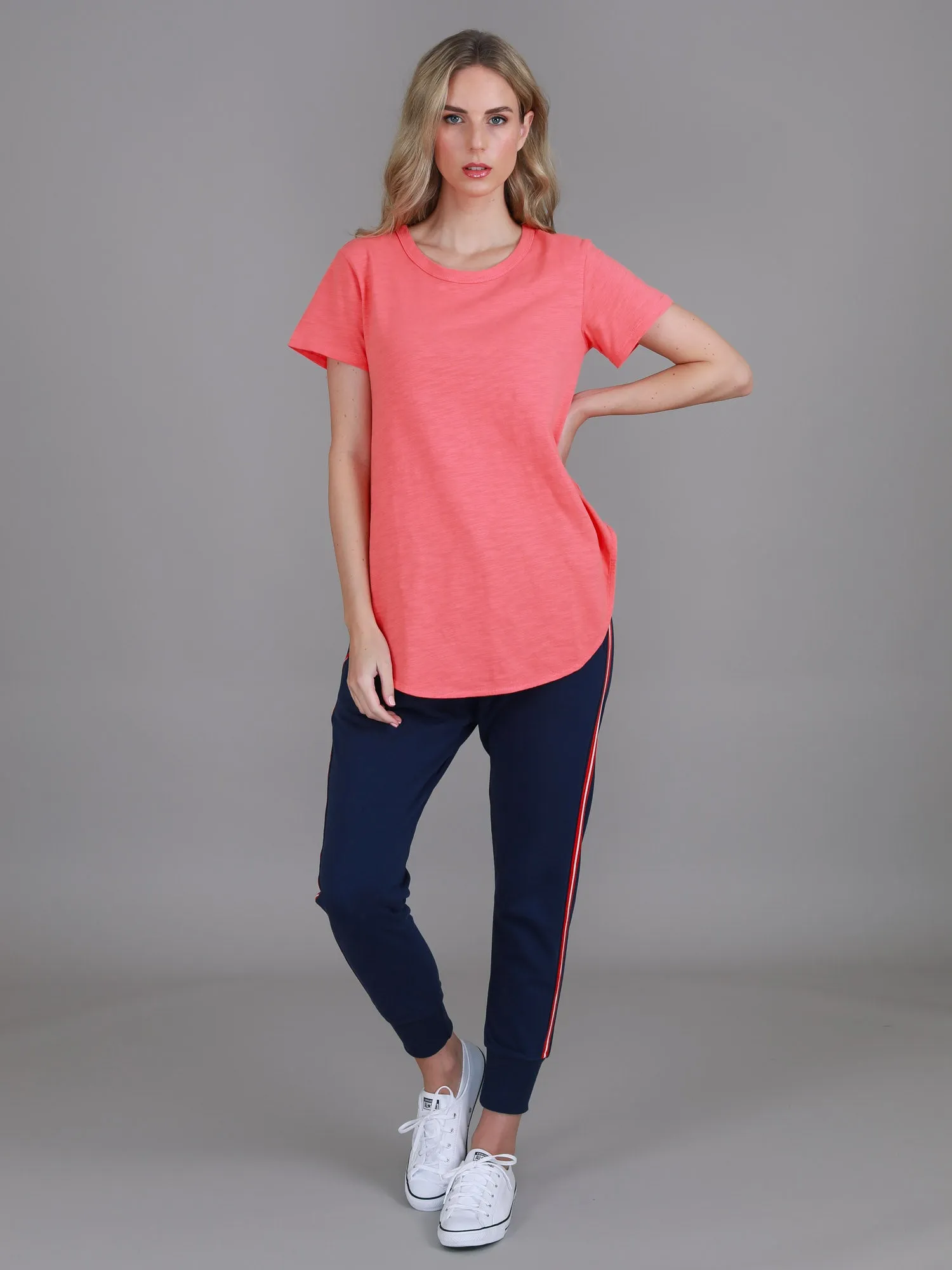Elwood Curved Hem T Shirt