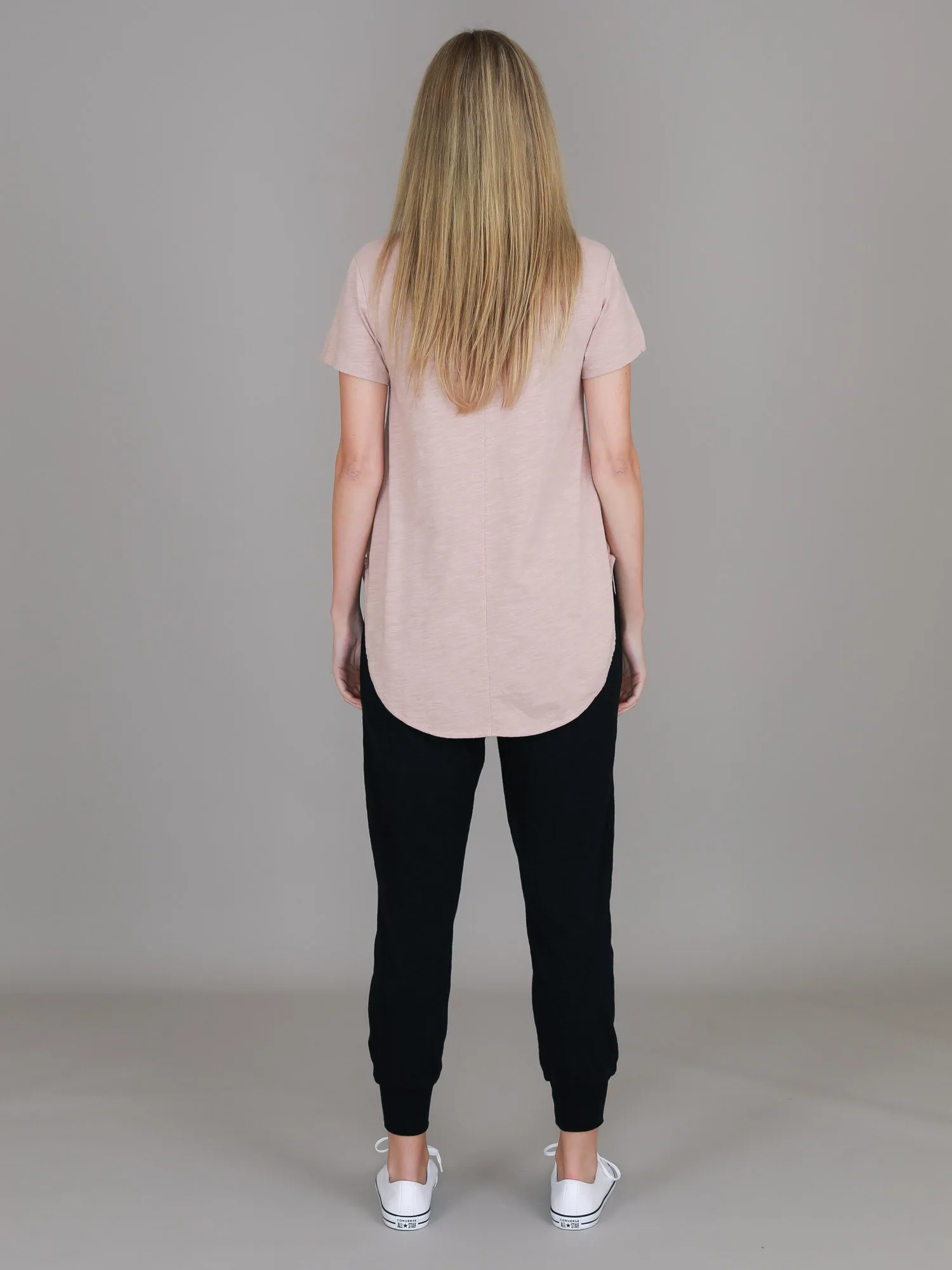 Elwood Curved Hem T Shirt