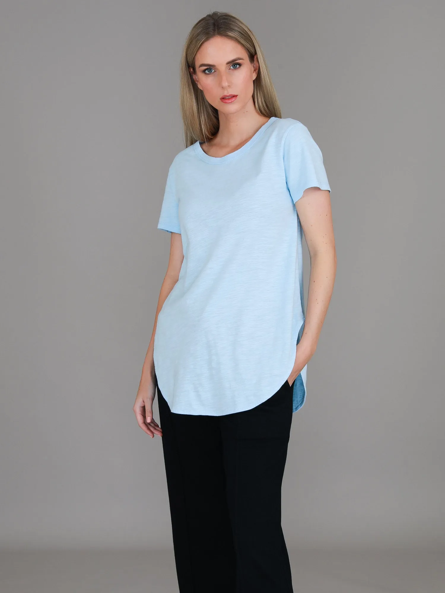 Elwood Curved Hem T Shirt