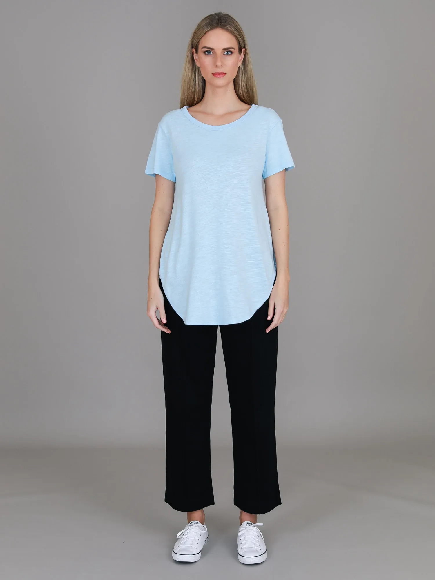 Elwood Curved Hem T Shirt