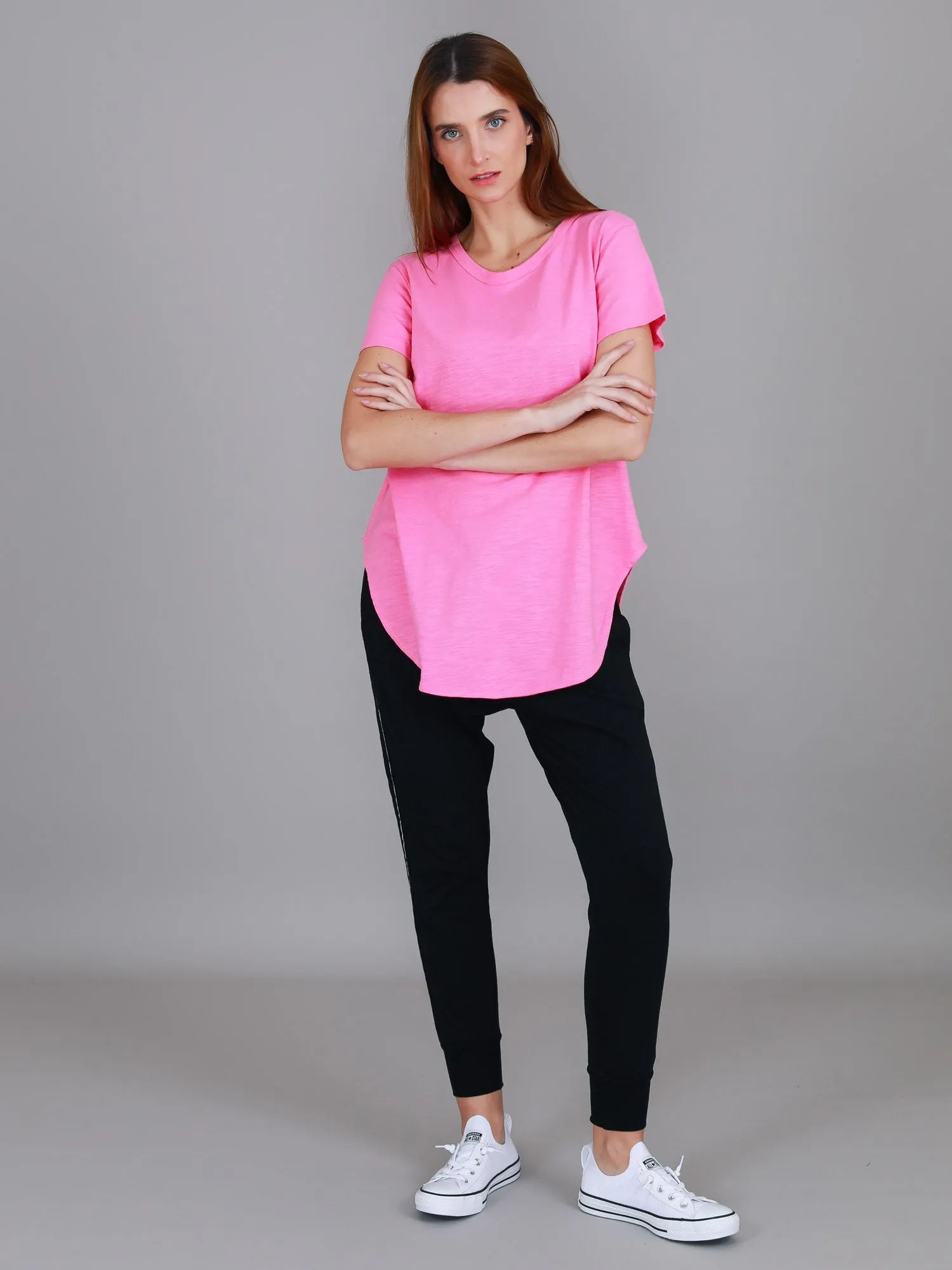 Elwood Curved Hem T Shirt