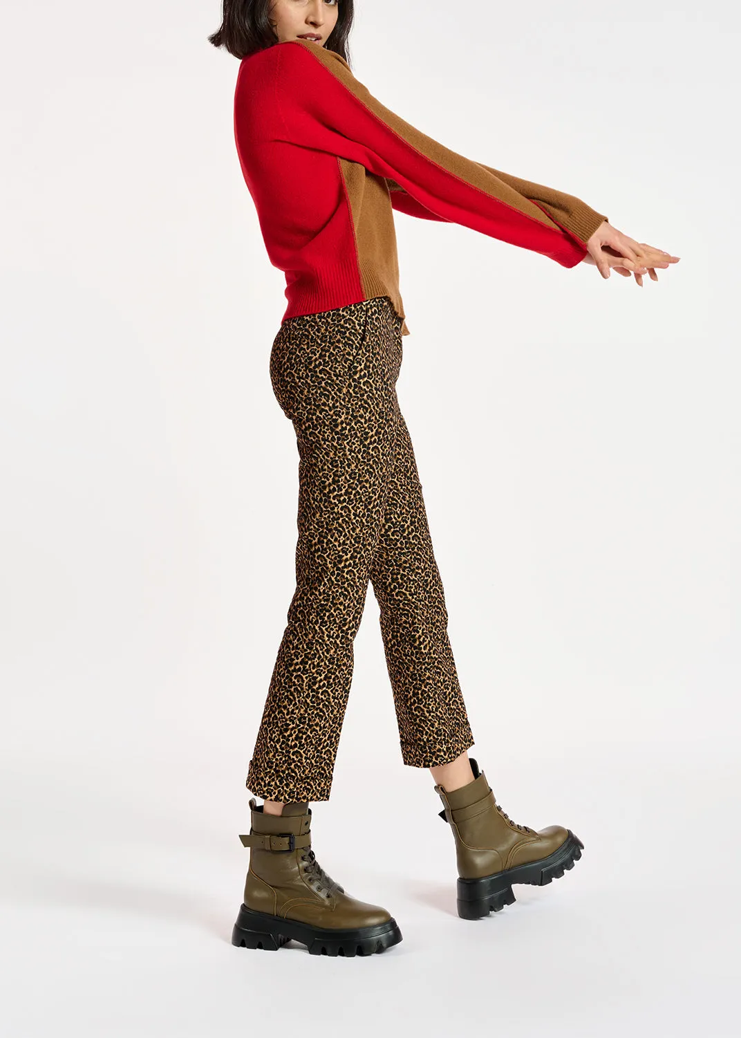 Flared-fit leopard-motif pants