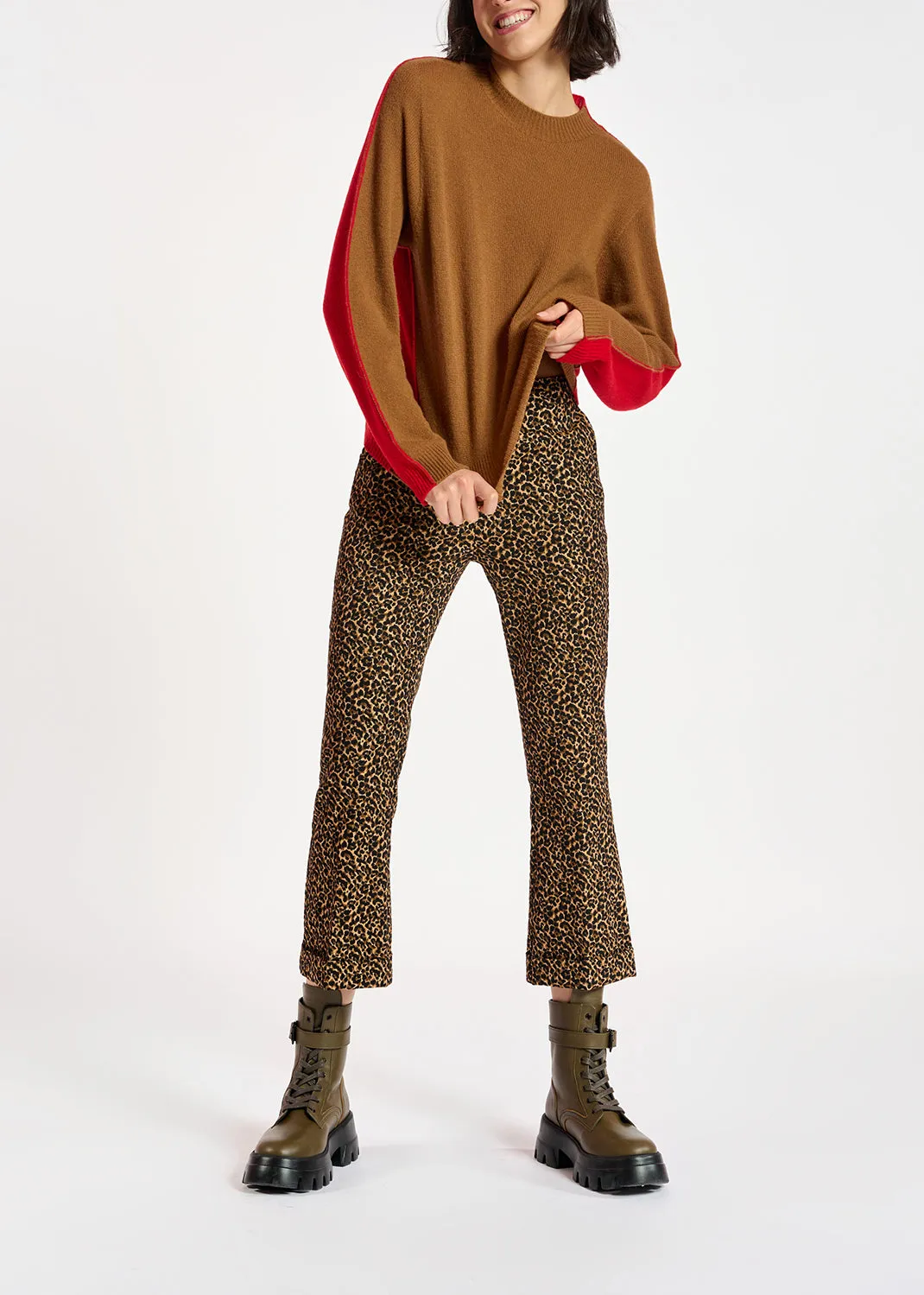 Flared-fit leopard-motif pants