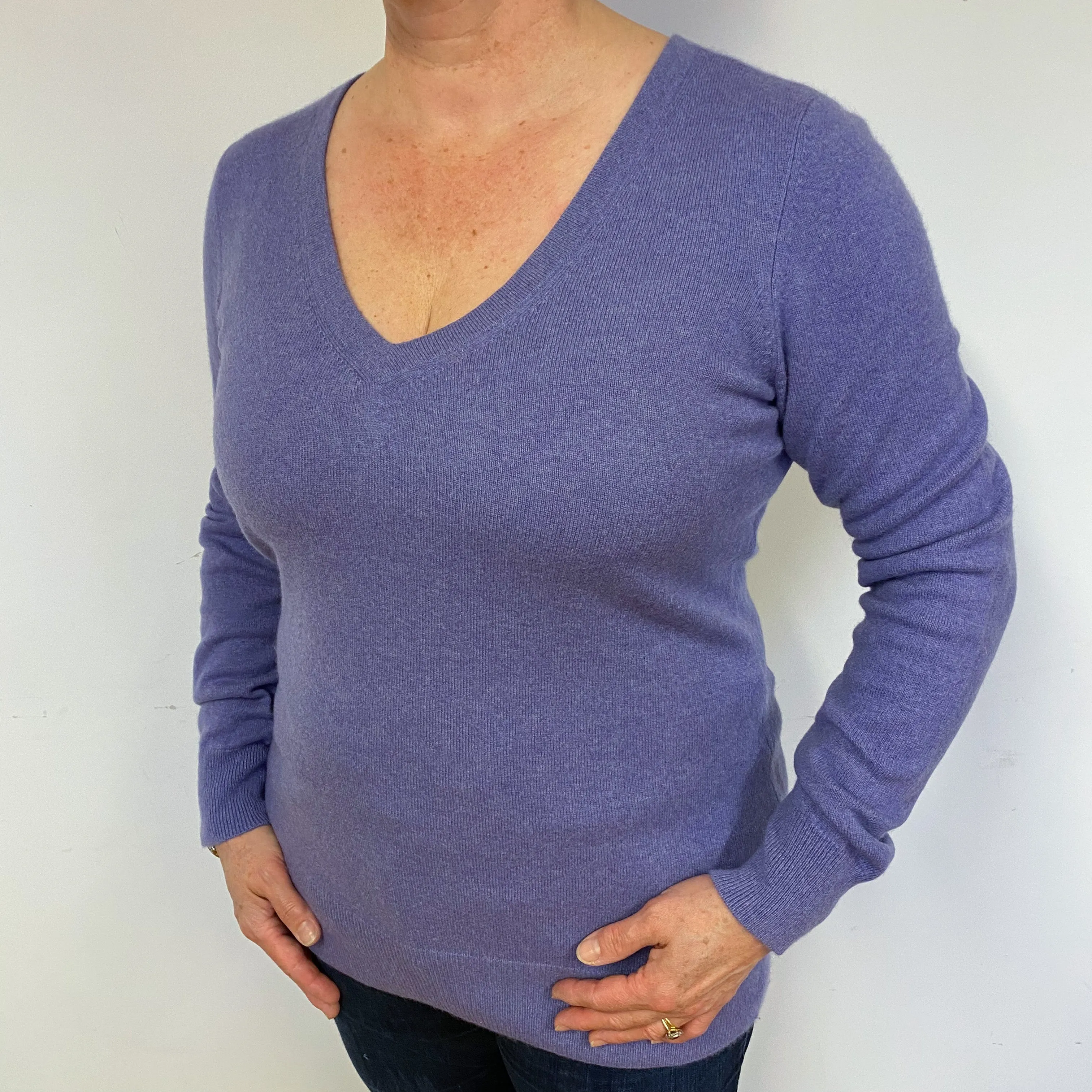 Lavender Purple Cashmere V-Neck Jumper Large.