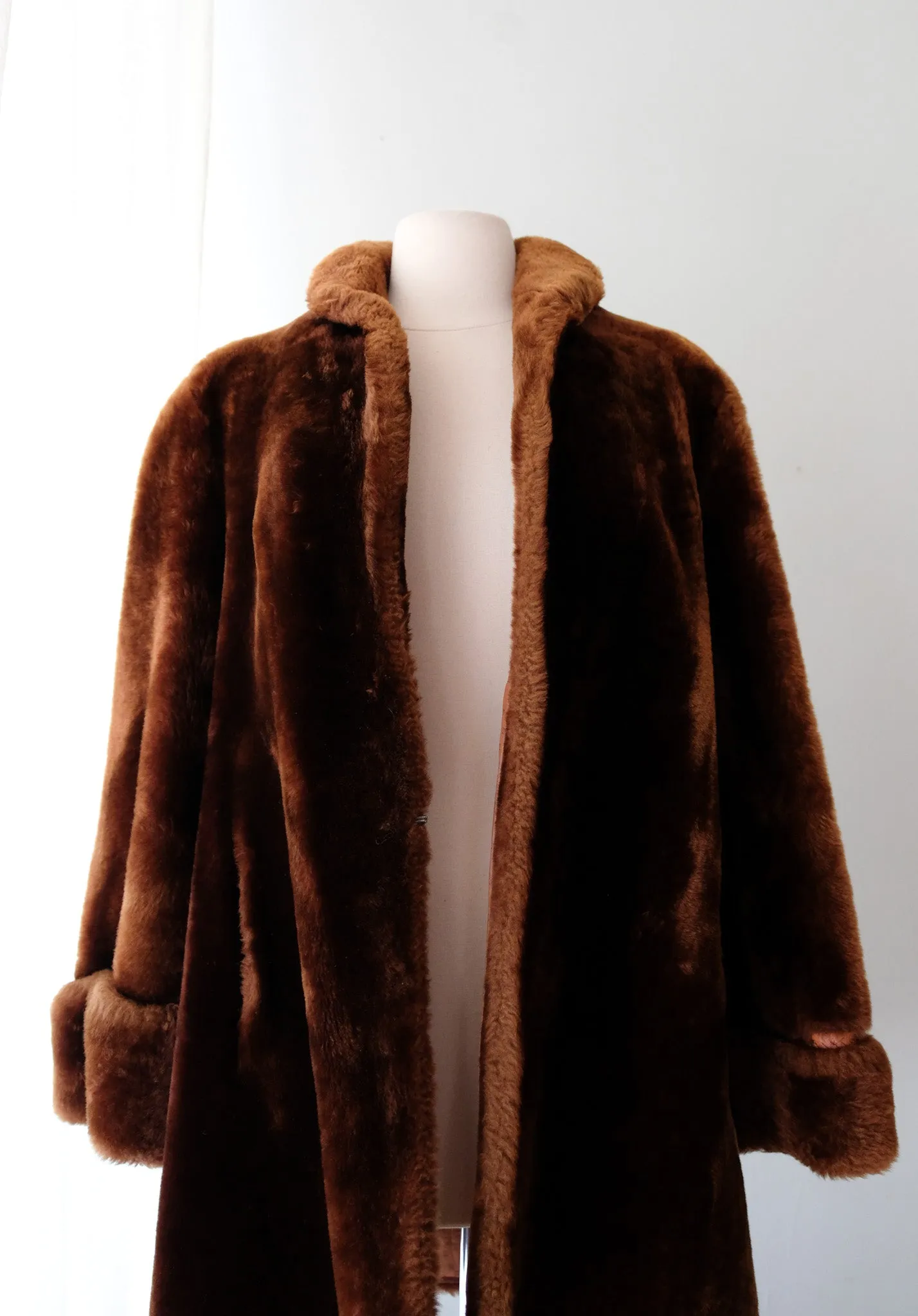 Luxurious 1940's Cinnamon Brown Mouton Fur Swing Coat / Sz M