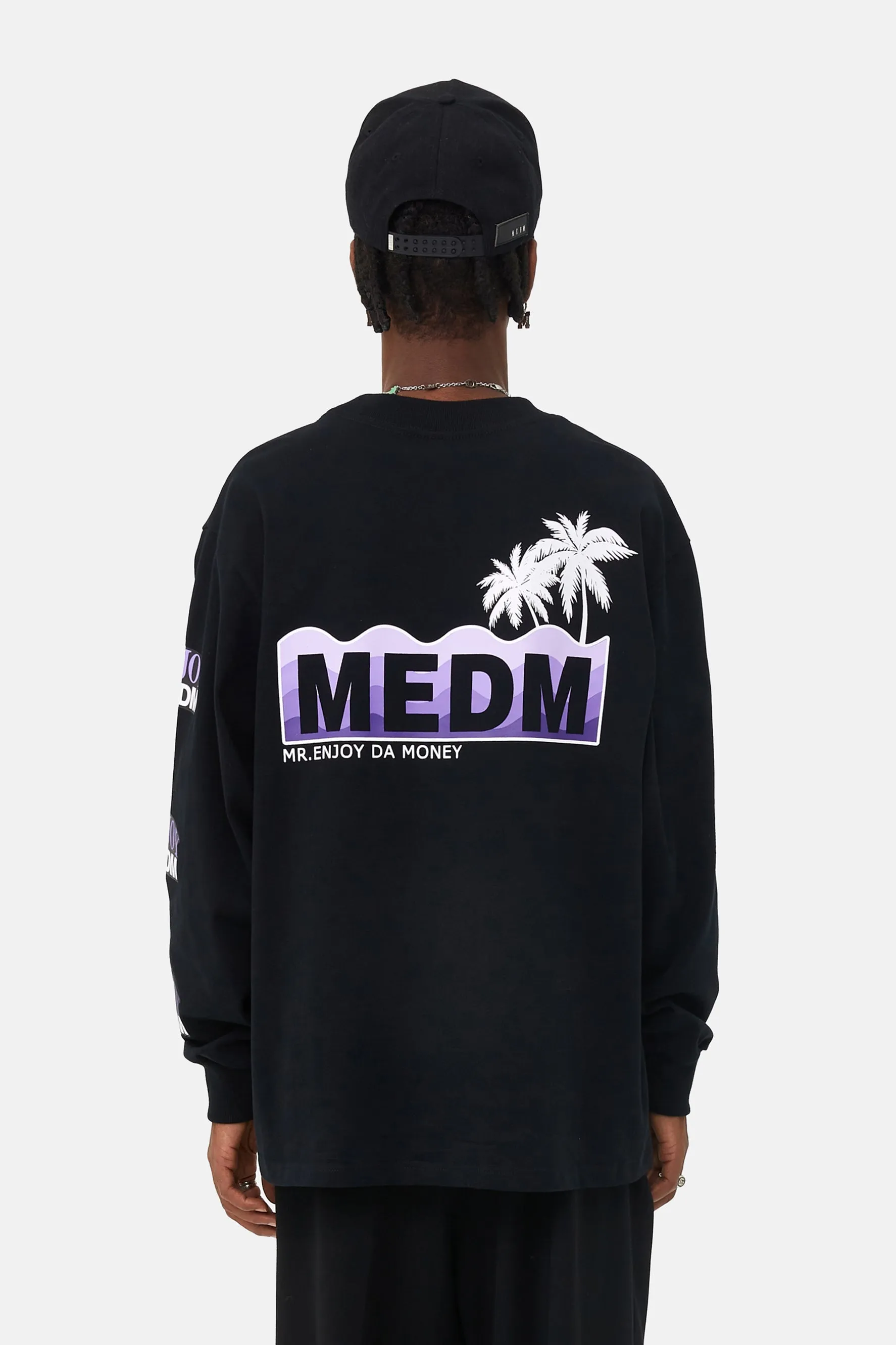 MEDM LONG SLEEVE T-SHIRT