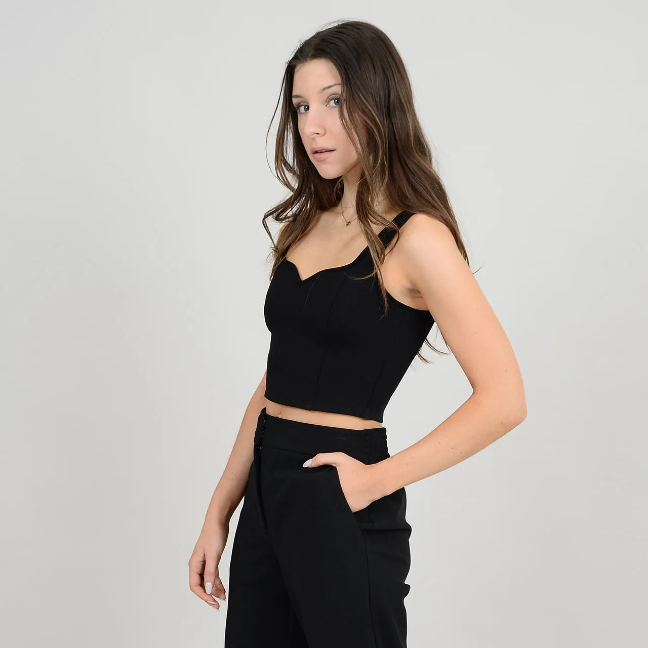 SEDOND SKIN BY RD STYLE  WOMEN'S SWAN SWEETHEART CROPPED TANK TOP-BLACK
